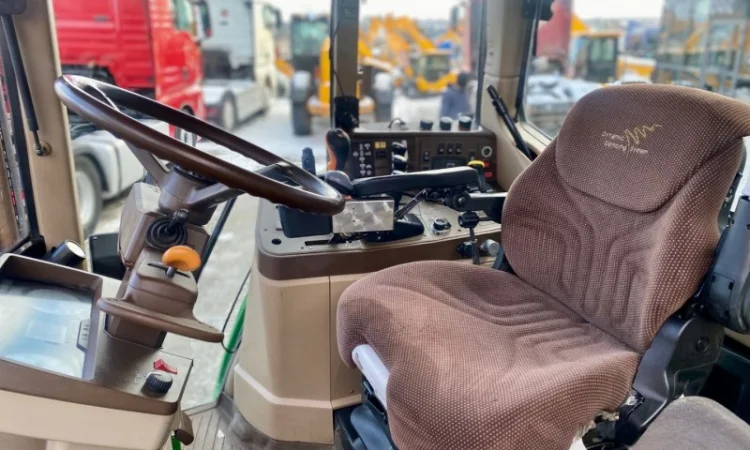 Трактор John Deere 6810 - 1998 рік - фото № 7