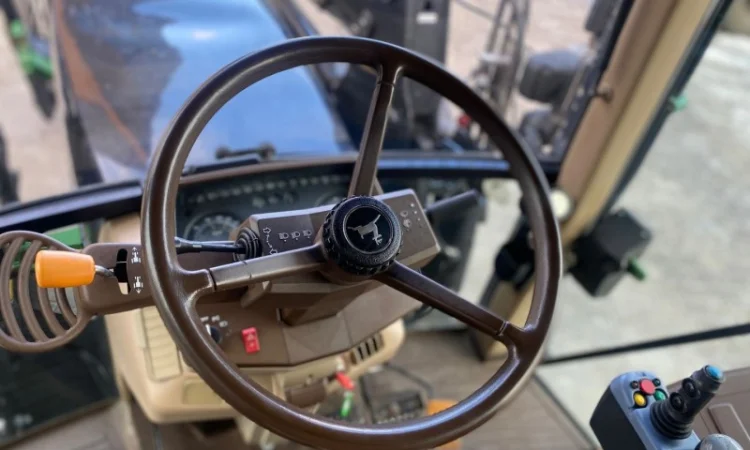 Трактор John Deere 6810 - 1998 рік - фото № 6