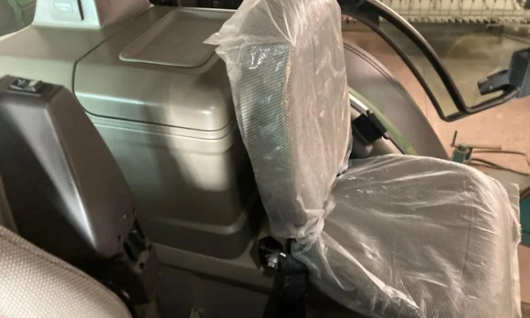 Трактор John Deere 8R370 - фото № 4