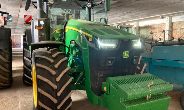 Трактор John Deere 8R370 - фото № 9