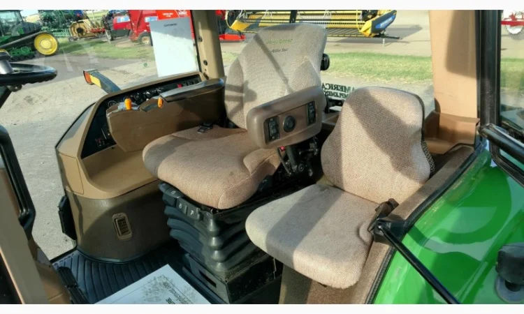 7000 м.ч. 2005 г трактор John Deere 8520 (335 л.с.) из США б/у купить - фото № 3