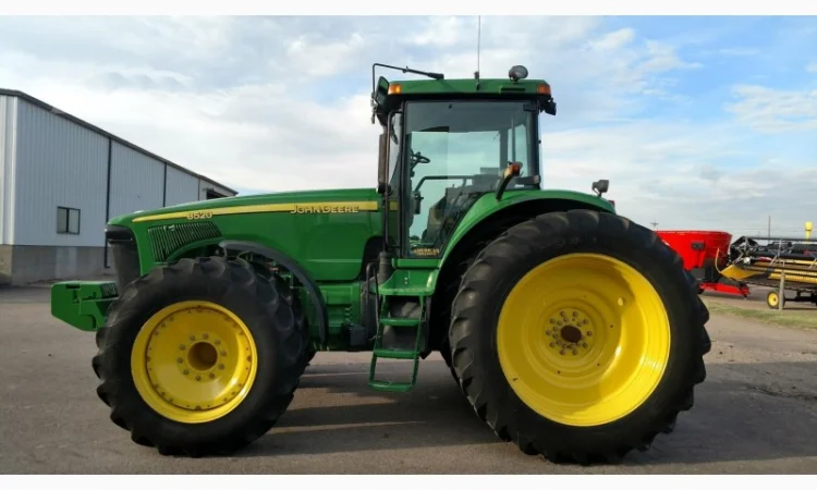 7000 м.ч. 2005 г трактор John Deere 8520 (335 л.с.) из США б/у купить - фото № 1