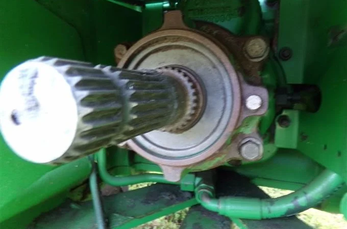 5039 м.ч. трактор из США - John Deere 8200 (180-200 л.с.) - фото № 9