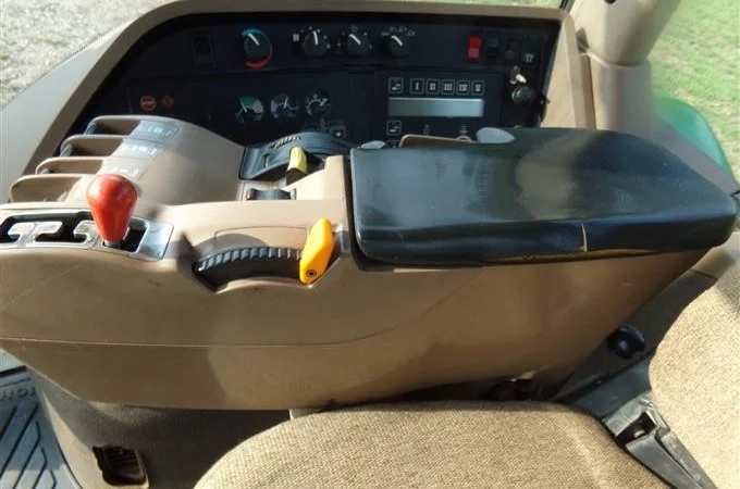 5039 м.ч. трактор из США - John Deere 8200 (180-200 л.с.) - фото № 11