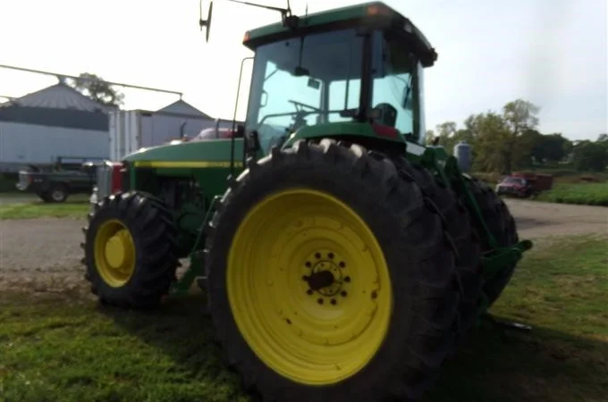 5039 м.ч. трактор из США - John Deere 8200 (180-200 л.с.) - фото № 4