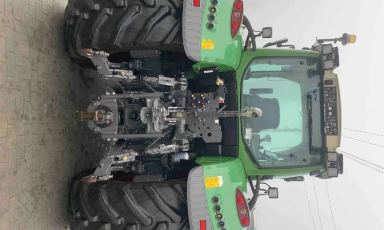Трактор колесный Fendt Vario 724 - фото № 3