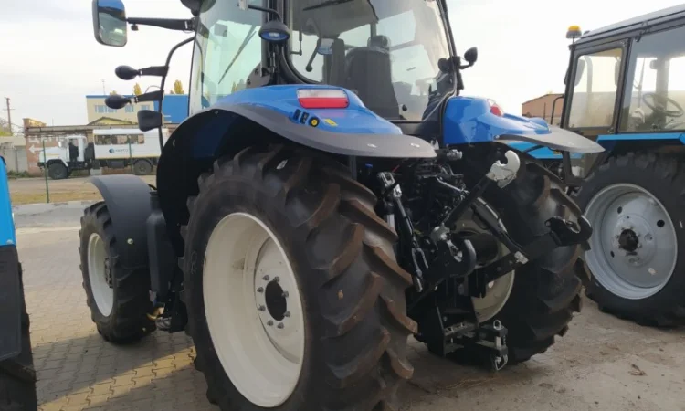 Трактор Т6050 Delta, Elit - фото № 4