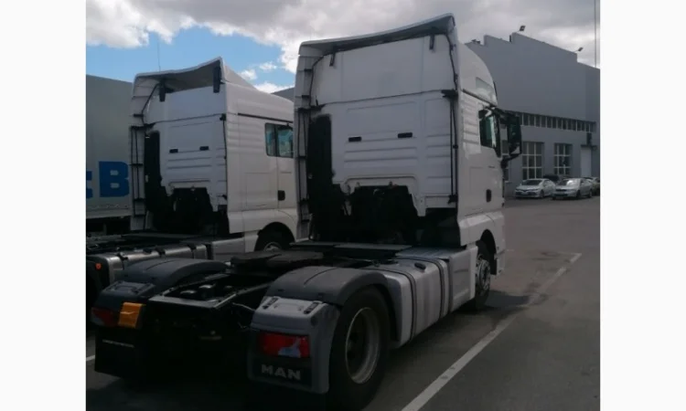 Грузовой автомобиль MAN TGX 18.440 4x2 сидельный тягач 2015 - фото № 4