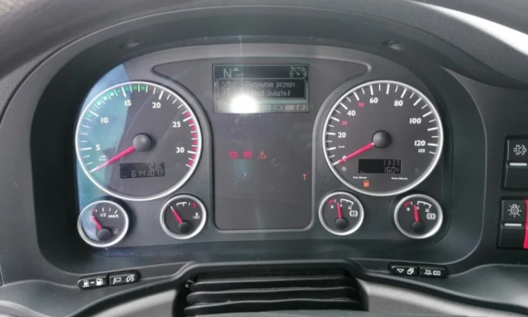 Грузовой автомобиль MAN TGX 18.440 4x2 сидельный тягач 2015 - фото № 8