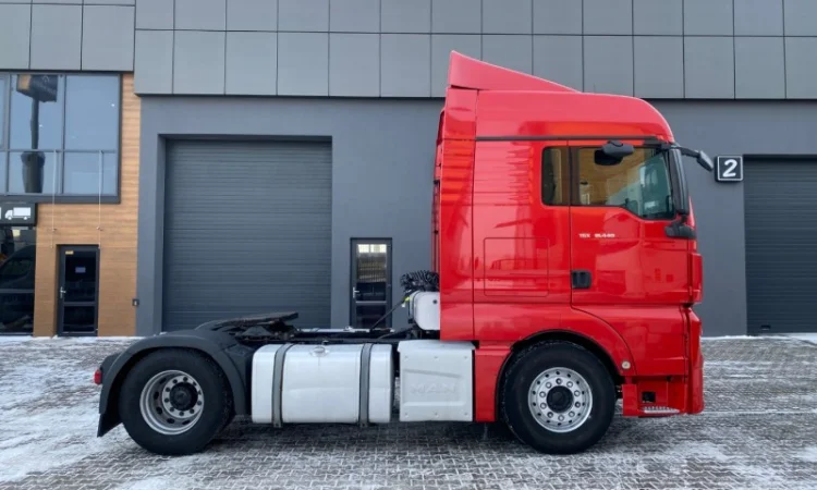 EURO 6 тягач MAN TGX 18.440 - 2015 рік - фото № 17