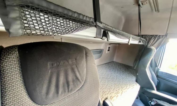 Euro 6 тягач Daf XF 106 FT - 2015 рік - фото № 8