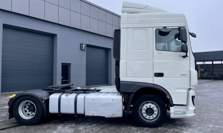 Euro 6 тягач Daf XF 106 FT - 2015 рік - фото № 19