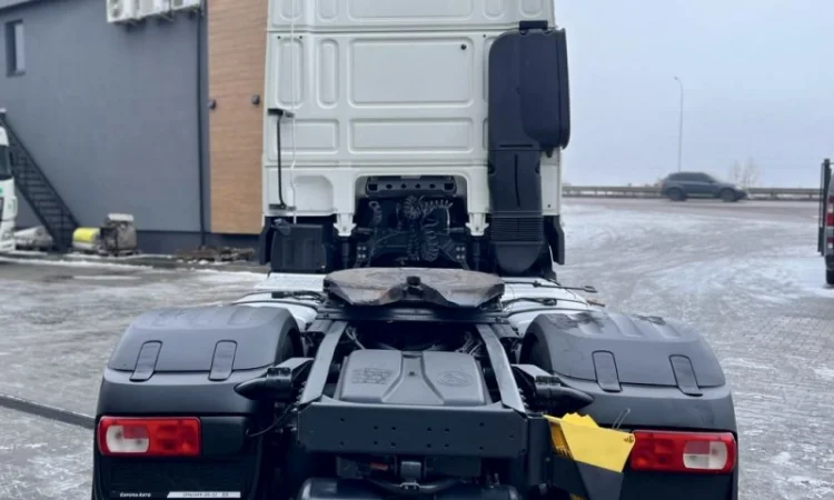 Euro 6 тягач Daf XF 106 FT - 2015 рік - фото № 17