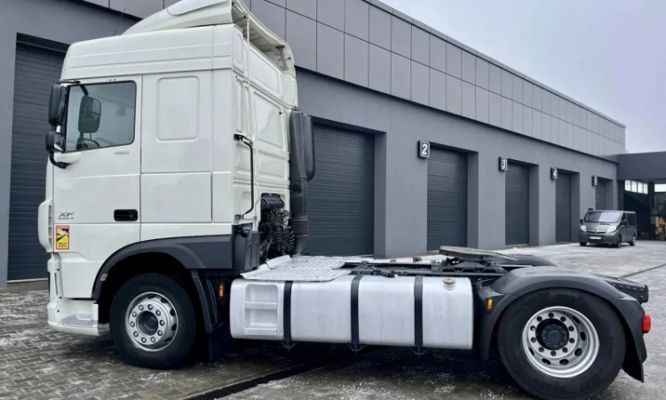 Euro 6 тягач Daf XF 106 FT - 2015 рік - фото № 14