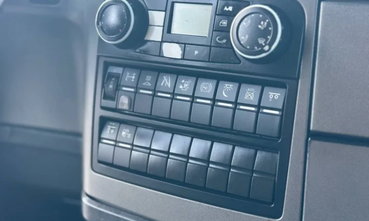 EURO 6 тягач MAN TGX 26.440 - фото № 2