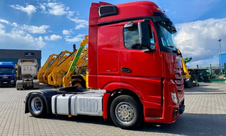 Тягач mercedes-benz actros - 2014 рік - фото № 18