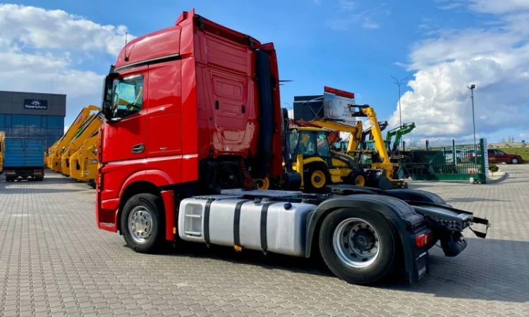 Тягач mercedes-benz actros - 2014 рік - фото № 12