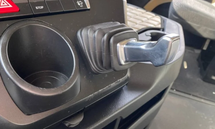 Тягач mercedes-benz actros - 2014 рік - фото № 4