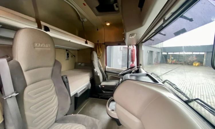 Сідельний тягач DAF XF 105 - 2012 рік - фото № 2