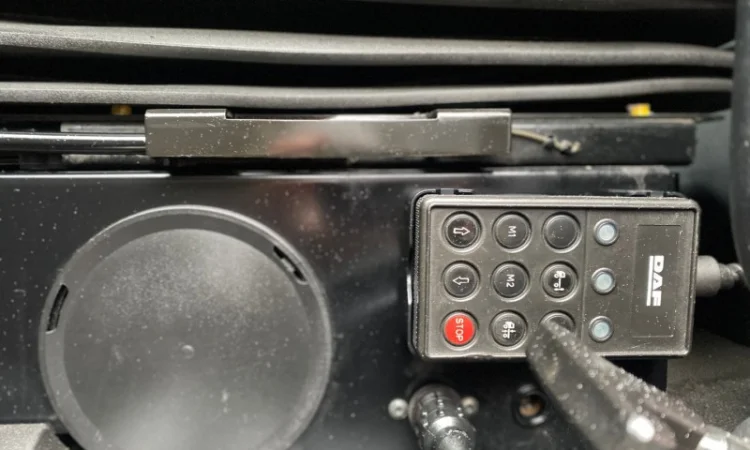 Сідельний тягач DAF XF 105 - 2012 рік - фото № 4