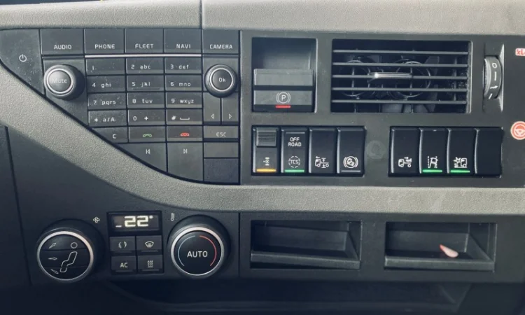 EURO 6 VOLVO FH 500-2016 рік - фото № 8