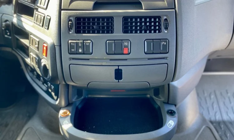 ADR тягач DAF XF 106.460 - 2017 рік - фото № 11