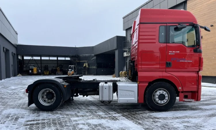 EURO 6 тягач MAN TGX 18.440 - 2014 рік - фото № 17