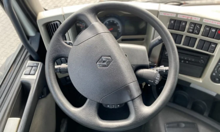 Продам тягач Renault Premium ADR 2012 - фото № 9