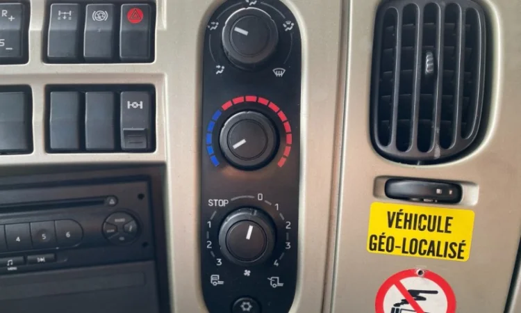 Продам тягач Renault Premium ADR 2012 - фото № 14