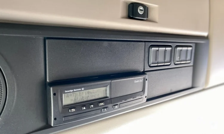 Тягач DAF XF 106 2014 року - фото № 10