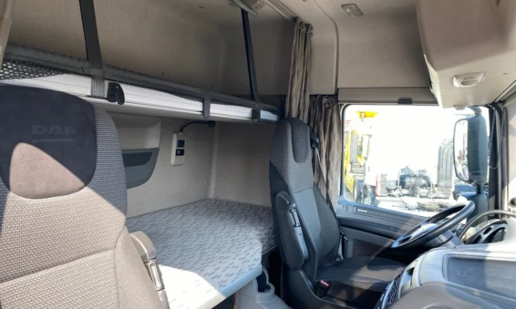 Тягач DAF XF 106 2014 року - фото № 12