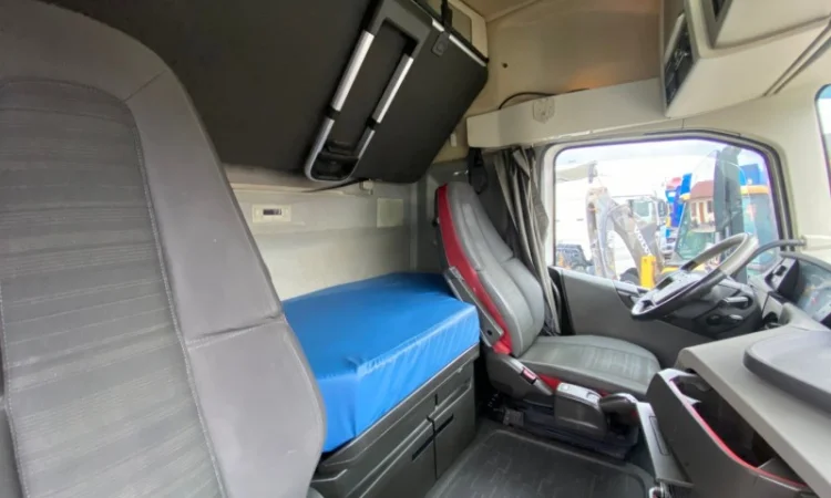 VOLVO FH 460 - 2016 рік - фото № 4