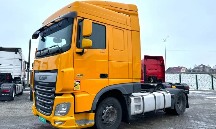 EURO 6 тягач DAF XF 106 - фото № 12