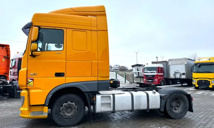 EURO 6 тягач DAF XF 106 - фото № 10