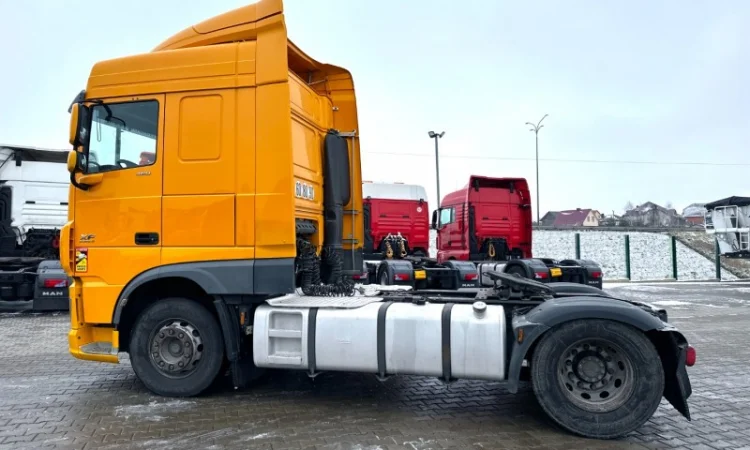 EURO 6 тягач DAF XF 106 - фото № 9