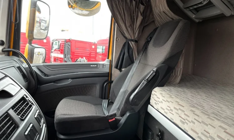 EURO 6 тягач DAF XF 106 - фото № 5