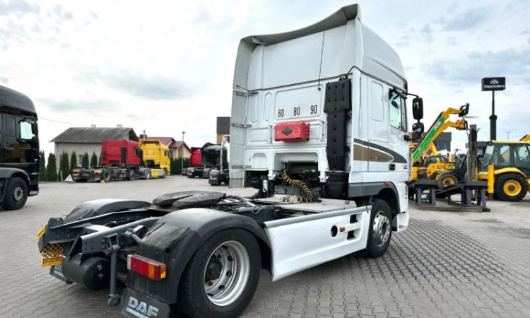Euro 5 тягач DAF Xf 105.460 -2011 рік - фото № 17