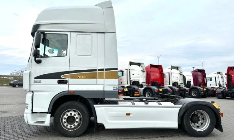 Euro 5 тягач DAF Xf 105.460 -2011 рік - фото № 16