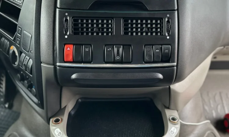 Euro 5 тягач DAF Xf 105.460 -2011 рік - фото № 7