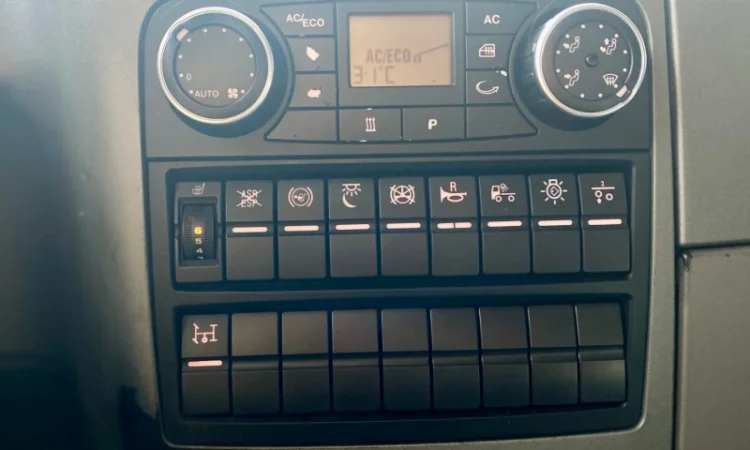 Euro 5 тягач MAN TGX 18.440 2012 року - фото № 9