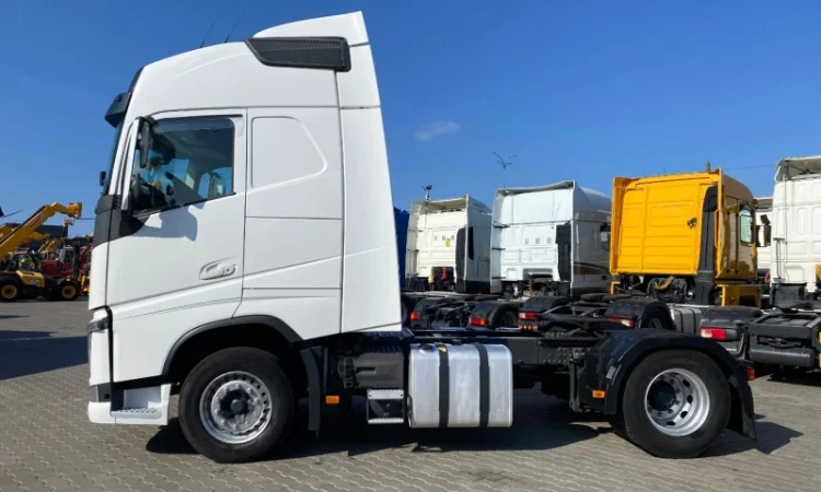 EURO 6 тягач VOLVO FH 460 - 2015 рік - фото № 2