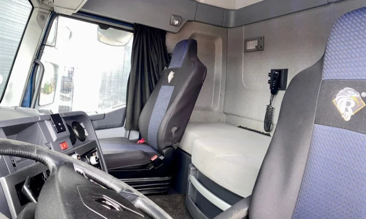 Тягач Renault Range T/T-Series - 2014 рік - фото № 9