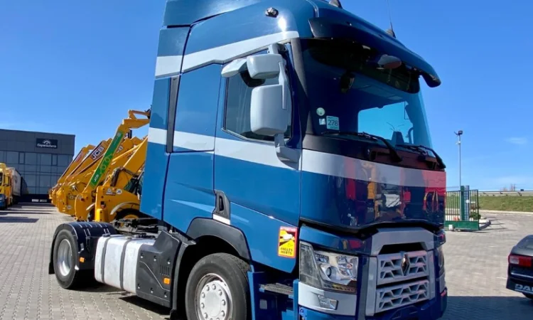 Тягач Renault Range T/T-Series - 2014 рік - фото № 16