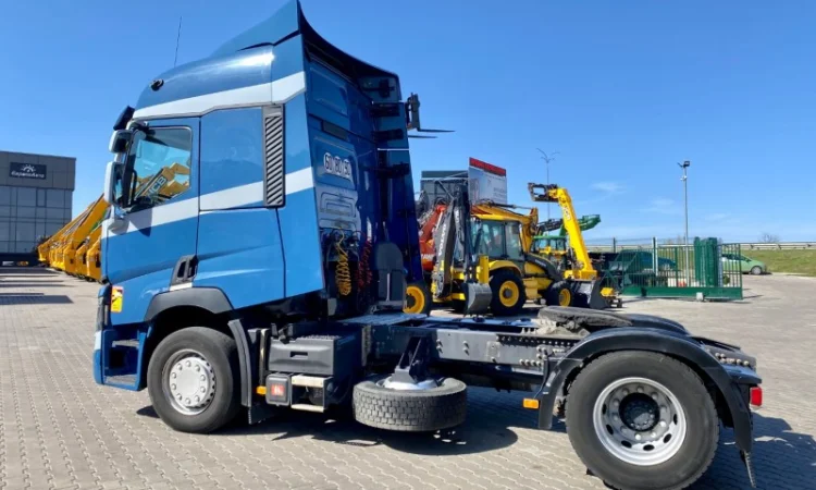 Тягач Renault Range T/T-Series - 2014 рік - фото № 12