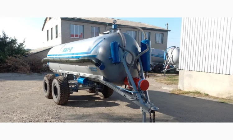 Бочка МЖТ 12 вакумна для навозу з розкидачем - фото № 1