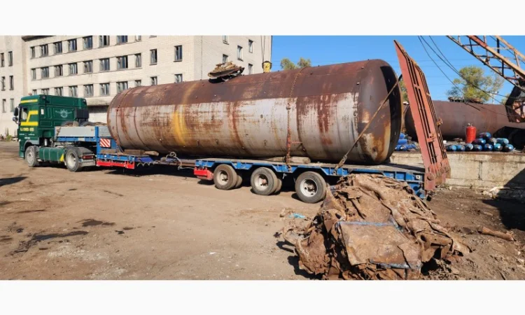 Цистерны 54, 63 куба жд продам - фото № 6