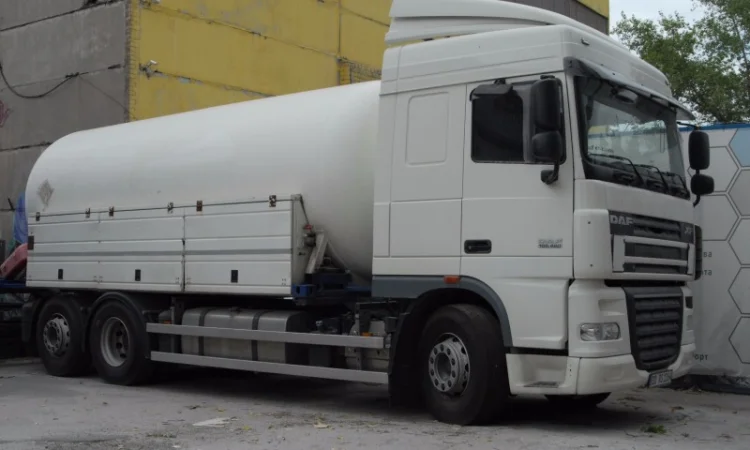 Продам цистерну газовоз ДАФ 105 460 - фото № 1