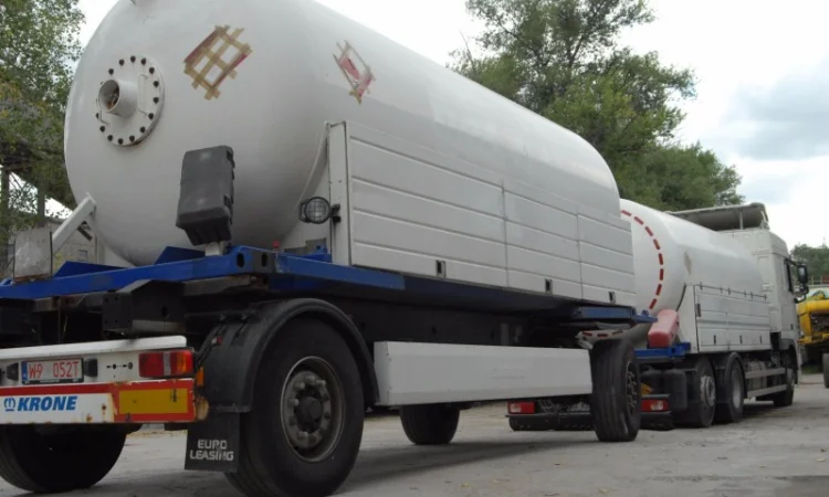 Продам цистерну газовоз ДАФ 105 460 - фото № 3