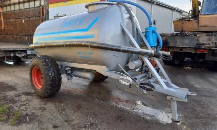 Бочка МЖТ-6 для навозу з розкидачем - фото № 1