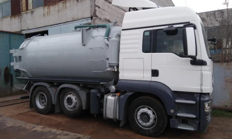 Ассенизационная вакуумная цистерна - фото № 4